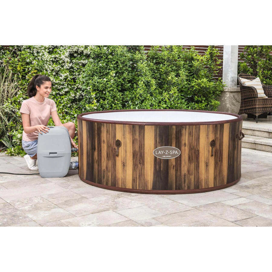 Hot Tub Spa Inflable Helsinki Smart Wifi 7 Personas